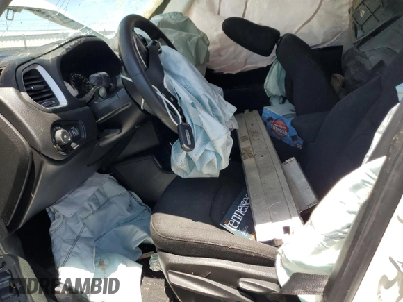 2018 Jeep Renegade Latitude z VIN ZACCJABB8JPJ55807, wystawiony jako Copart lot #56540655 z przebiegiem 101 870 mil mil oraz Szkoda całkowita • Salvage title. Historia ofert i sprzedaży dostępna na DreamBid. Obrazek 7.