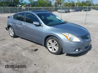 2012 Nissan Altima SR z VIN 1N4BL2AP3CC126692, wystawiony jako IAAI lot #42311456 z przebiegiem 94 840 mil mil oraz . Historia ofert i sprzedaży dostępna na DreamBid. Obrazek 1.