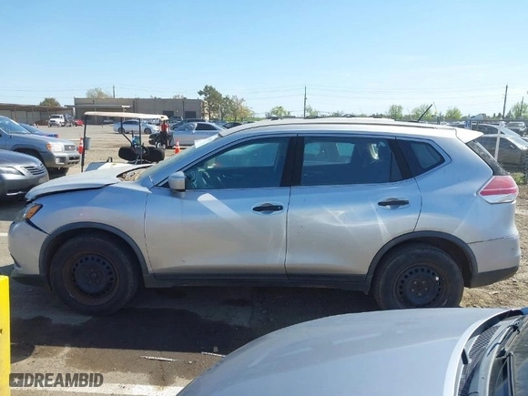2016 Nissan Rogue SV with VIN JN8AT2MT2GW010360, listed as a IAAI auction lot 41960340 with 136,197 mi miles. Bid and sale history available at carsss.com. Image 14.