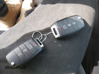 2020 Kia Sorento LX z VIN 5XYPGDA3XLG629029, wystawiony jako IAAI lot #42295788 z przebiegiem 53 388 mil mil oraz . Historia ofert i sprzedaży dostępna na DreamBid. Obrazek 11.