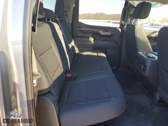 2024 Chevrolet Silverado 1500 LT Trail Boss with VIN 3GCUDFED7RG330425, listed as a Copart auction lot 89282545 with 4,394 mi miles and Salvage Title. Bid and sale history available at carsss.com. Image 10.