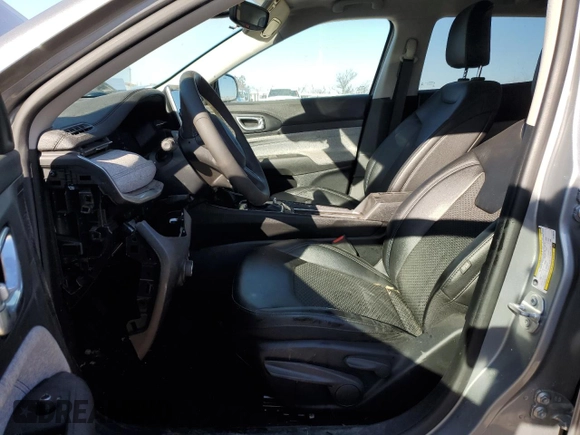 2022 Jeep Compass Latitude с VIN 3C4NJDBB8NT106246, выставлен на аукционе Copart как лот 55585645 с пробегом Не указан миль и Чистый • Clean title. История ставок и продаж доступна на DreamBid. Изображение 7.