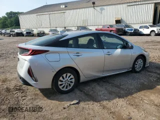 2017 Toyota Prius Plus with VIN JTDKARFP6H3045291, listed as a Copart auction lot 60299385 with 26,917 mi miles and Salvage title. Bid and sale history available at DreamBid. Image 3.