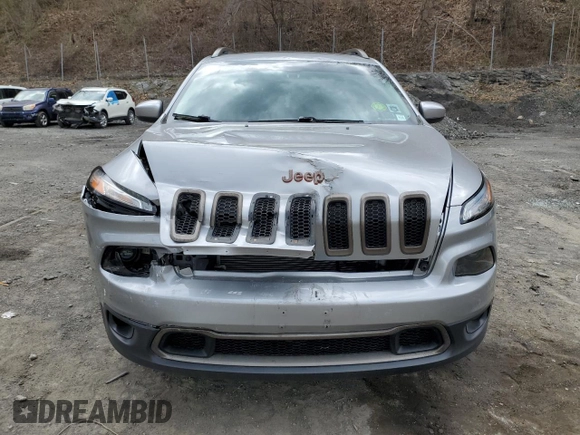 2017 Jeep Cherokee Latitude with VIN 1C4PJMCB4HW555848, listed as a Copart auction lot 53298155 with 71,394 mi miles and Salvage Title. Bid and sale history available at carsss.com. Image 5.