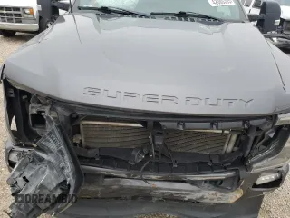 2021 Ford F-350 XL with VIN 1FT8W3BT0MEE06413, listed as a Copart auction lot 42080395 with 140,610 mi miles and Salvage title. Bid and sale history available at DreamBid. Image 11.