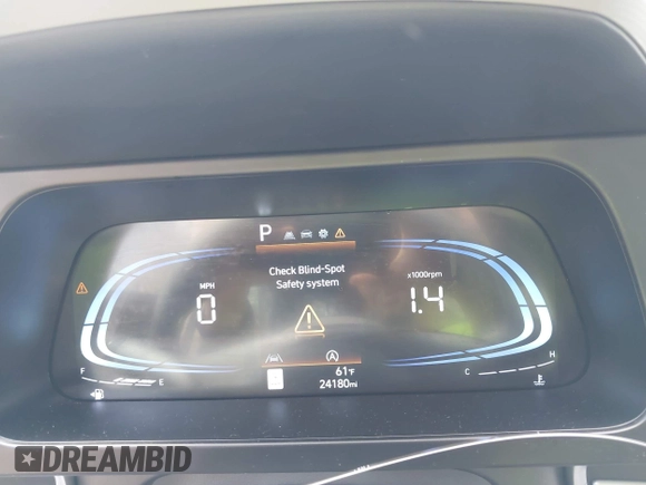 2025 Hyundai Elantra SE z VIN KMHLL4DG0SU855615, wystawiony jako IAAI lot #41887162 z przebiegiem 24 180 mil mil oraz . Historia ofert i sprzedaży dostępna na DreamBid. Obrazek 7.