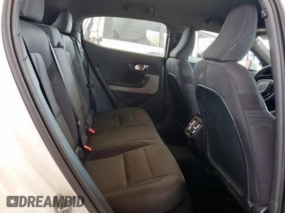 2023 Polestar 2 z VIN YSMEG3KA6PL156534, wystawiony jako Copart lot #60689585 z przebiegiem 75 246 mil mil oraz Czysty tytuł • Clean title. Historia ofert i sprzedaży dostępna na DreamBid. Obrazek 10.