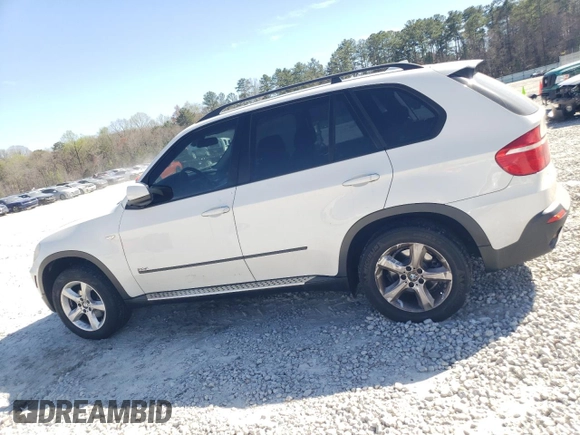2008 BMW X5 3.0si with VIN 5UXFE43538L029494, listed as a Copart auction lot 49772605 with 194,773 mi miles and Clean Title. Bid and sale history available at carsss.com. Image 2.
