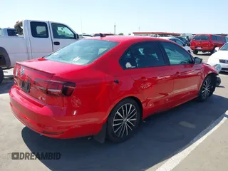 2016 Volkswagen Jetta Sport z VIN 3VWD17AJ3GM387114, wystawiony jako IAAI lot #42539074 z przebiegiem 89 380 mil mil oraz . Historia ofert i sprzedaży dostępna na DreamBid. Obrazek 4.