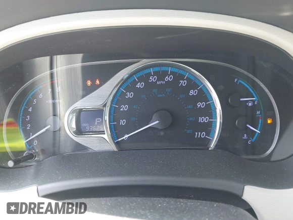 2014 Toyota Sienna XLE with VIN 5TDYK3DC1ES429932, listed as a IAAI auction lot 41692134 with 93,625 mi miles. Bid and sale history available at carsss.com. Image 7.