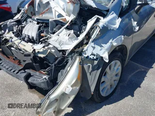2015 Nissan Note SV with VIN 3N1CE2CP4FL403772, listed as a IAAI auction lot 41308933 with 137,688 mi miles and . Bid and sale history available at DreamBid. Image 12.