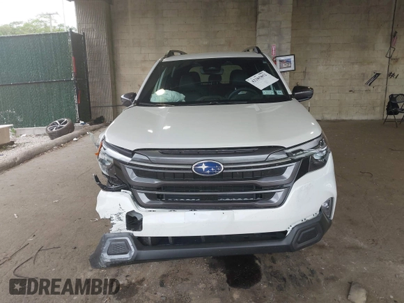 2025 Subaru Forester Limited with VIN JF2SLDRC5SH542155, listed as a IAAI auction lot 42285852 with 4,719 mi miles and . Bid and sale history available at DreamBid. Image 12.