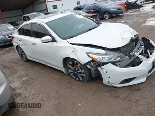 2016 Nissan Altima 2.5 S with VIN 1N4AL3AP1GC152439, listed as a IAAI auction lot 41732317 with 95,708 mi miles. Bid and sale history available at carsss.com. Image 1.