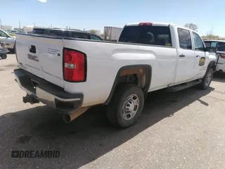 2018 GMC Sierra 2500HD z VIN 1GT12REY5JF181645, wystawiony jako IAAI lot #42073691 z przebiegiem 186 676 mil mil oraz . Historia ofert i sprzedaży dostępna na DreamBid. Obrazek 4.