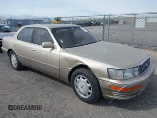 1993 Lexus LS z VIN JT8UF11E1P0162518, wystawiony jako IAAI lot #41874327 z przebiegiem 186 152 mil mil oraz . Historia ofert i sprzedaży dostępna na DreamBid. Obrazek 1.