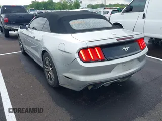 2016 Ford Mustang EcoBoost Premium z VIN 1FATP8UH4G5221806, wystawiony jako IAAI lot #42145462 z przebiegiem 116 223 mil mil oraz . Historia ofert i sprzedaży dostępna na DreamBid. Obrazek 6.
