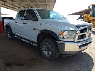 2012 Ram 2500 ST z VIN 3C6TD5CT4CG345995, wystawiony jako IAAI lot #42429630 z przebiegiem 182 396 mil mil oraz . Historia ofert i sprzedaży dostępna na DreamBid. Obrazek 1.