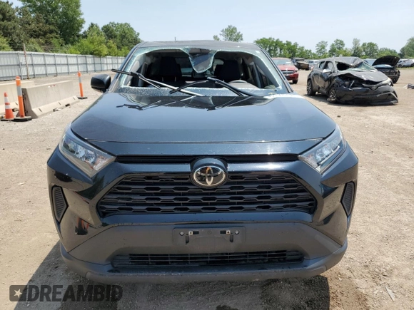 2022 Toyota RAV4 LE with VIN 2T3F1RFV6NC273303, listed as a Copart auction lot 61099085 with 33,712 mi miles and Salvage title. Bid and sale history available at DreamBid. Image 5.