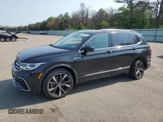 2024 Volkswagen Tiguan SEL R-Line z VIN 3VV4B7AX9RM169462, wystawiony jako Copart lot #59435985 z przebiegiem 11 321 mil mil oraz Szkoda całkowita • Salvage title. Historia ofert i sprzedaży dostępna na DreamBid. Obrazek 1.