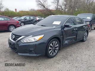 2017 Nissan Altima S z VIN 1N4AL3AP5HC134589, wystawiony jako IAAI lot #41995752 z przebiegiem 84 568 mil mil oraz . Historia ofert i sprzedaży dostępna na DreamBid. Obrazek 2.