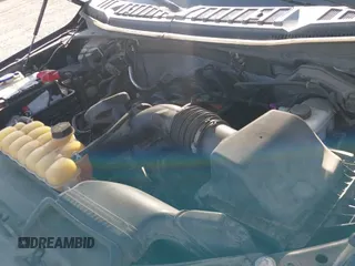 2015 Ford F-150 XLT z VIN 1FTFX1EF9FKD12999, wystawiony jako IAAI lot #43376430 z przebiegiem 137 736 mil mil oraz . Historia ofert i sprzedaży dostępna na DreamBid. Obrazek 19.