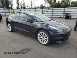 2022 Tesla Model 3 z VIN 5YJ3E1EA1NF286584, wystawiony jako Copart lot #52142755 z przebiegiem 83 340 mil mil oraz Czysty tytuł • Clean title. Historia ofert i sprzedaży dostępna na DreamBid. Obrazek 4.