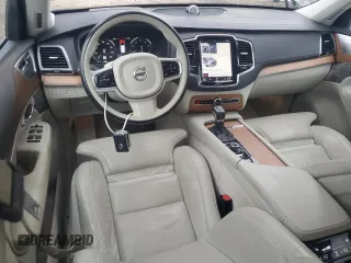 2016 Volvo XC90 T6 Inscription z VIN YV4A22PL1G1000777, wystawiony jako Copart lot #56509945 z przebiegiem 64 985 mil mil oraz Czysty tytuł • Clean title. Historia ofert i sprzedaży dostępna na DreamBid. Obrazek 8.