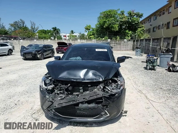 2019 Toyota Yaris L z VIN 3MYDLBYV8KY514239, wystawiony jako Copart lot #57712905 z przebiegiem 111 980 mil mil oraz Nie do naprawy • Non repairable. Historia ofert i sprzedaży dostępna na DreamBid. Obrazek 13.
