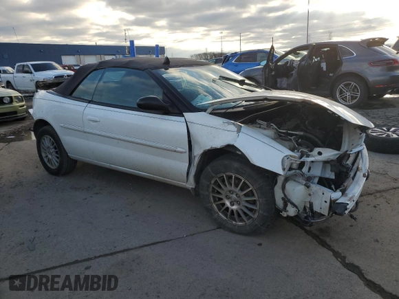 2005 Chrysler Sebring with VIN 1C3EL45X25N677043, listed as a Copart auction lot 82529324 with 105,774 mi miles and Salvage title. Bid and sale history available at DreamBid. Image 4.