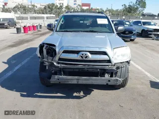2006 Toyota 4Runner SR5 with VIN JTEZU14RX68047939, listed as a IAAI auction lot 41406519 with 196,993 mi miles. Bid and sale history available at carsss.com. Image 5.