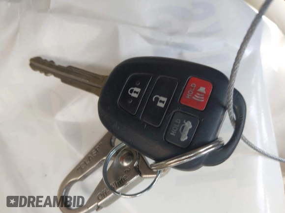 2015 Toyota Camry XLE с VIN 4T4BF1FK9FR479320, выставлен на аукционе IAAI как лот 42389331 с пробегом 121 352 миль миль и . История ставок и продаж доступна на DreamBid. Изображение 11.