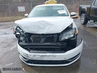 2013 Volkswagen Passat SE with VIN 1VWBP7A39DC070202, listed as a IAAI auction lot 41555860 with 149,091 mi miles. Bid and sale history available at carsss.com. Image 12.