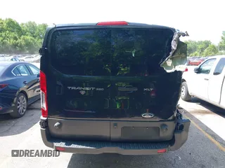 2017 Ford Transit XL z VIN 1FBZX2ZM3HKA20753, wystawiony jako IAAI lot #42340639 z przebiegiem 322 450 mil mil oraz . Historia ofert i sprzedaży dostępna na DreamBid. Obrazek 17.