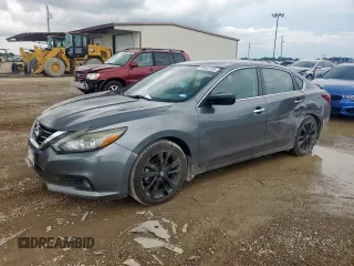 2017 Nissan Altima SR with VIN 1N4AL3AP1HC173258, listed as a Copart auction lot 60457375 with 157,434 mi miles and Salvage title. Bid and sale history available at DreamBid. Image 1.