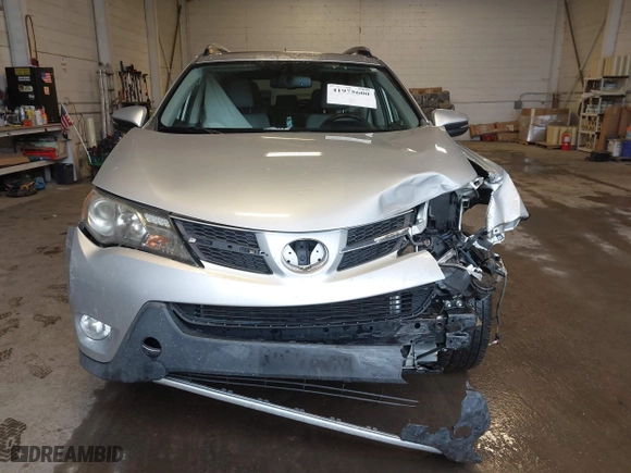 2015 Toyota RAV4 Limited with VIN JTMDFREV9FJ039553, listed as a IAAI auction lot 41975600 with 118,859 mi miles. Bid and sale history available at carsss.com. Image 11.