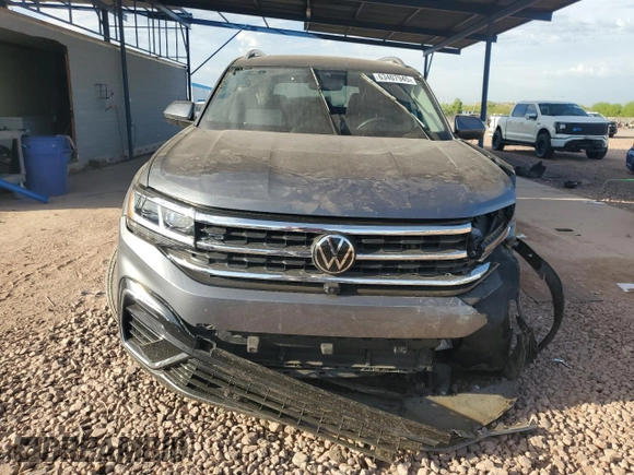 2023 Volkswagen Atlas SEL Premium R-Line with VIN 1V2FR2CAXPC506457, listed as a Copart auction lot 63407945 with 36,056 mi miles and Salvage title. Bid and sale history available at DreamBid. Image 5.