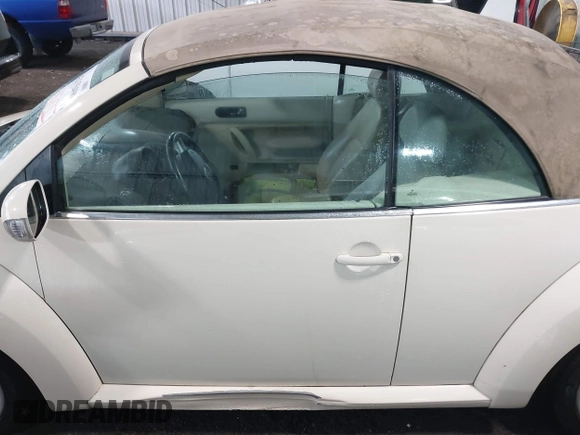 2007 Volkswagen Beetle with VIN 3VWSF31Y07M407379, listed as a IAAI auction lot 42155490 with 118,898 mi miles and . Bid and sale history available at DreamBid. Image 14.