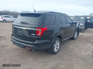 2019 Ford Explorer XLT with VIN 1FM5K7DH8KGA63524, listed as a IAAI auction lot 41600580 with 118,243 mi miles. Bid and sale history available at carsss.com. Image 4.
