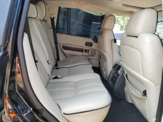 2011 Land Rover Range Rover SC z VIN SALMF1E43BA334367, wystawiony jako Copart lot #59348225 z przebiegiem 144 082 mil mil oraz Szkoda całkowita • Salvage title. Historia ofert i sprzedaży dostępna na DreamBid. Obrazek 11.