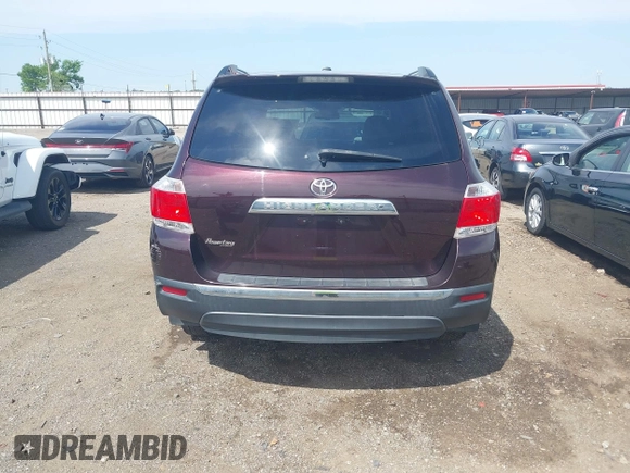 2012 Toyota Highlander Limited с VIN 5TDYK3EH5CS072729, выставлен на аукционе IAAI как лот 42098412 с пробегом 168 117 миль миль и . История ставок и продаж доступна на DreamBid. Изображение 17.