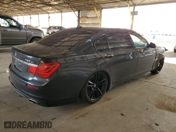 2011 BMW 7 Series 750Li z VIN WBAKB8C58BC852166, wystawiony jako Copart lot #51004065 z przebiegiem 110 499 mil mil oraz Szkoda całkowita • Salvage title. Historia ofert i sprzedaży dostępna na DreamBid. Obrazek 3.