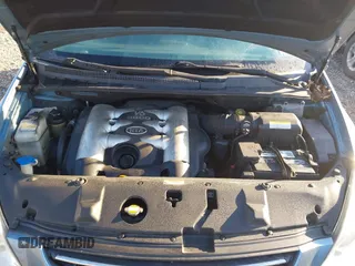 2007 Kia Sedona LX with VIN KNDMB233676112774, listed as a IAAI auction lot 41753103 with 131,309 mi miles. Bid and sale history available at carsss.com. Image 10.