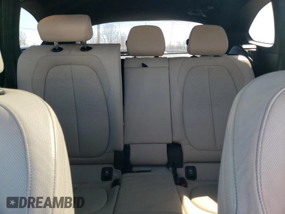 2017 BMW X1 xDrive28i with VIN WBXHT3C31H5F82700, listed as a Copart auction lot 48051095 with 76,861 mi miles and Salvage Title. Bid and sale history available at carsss.com. Image 10.