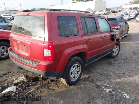 2015 Jeep Patriot Altitude Edition with VIN 1C4NJPBA8FD284559, listed as a IAAI auction lot 41495746 with 165,245 mi miles. Bid and sale history available at carsss.com. Image 4.