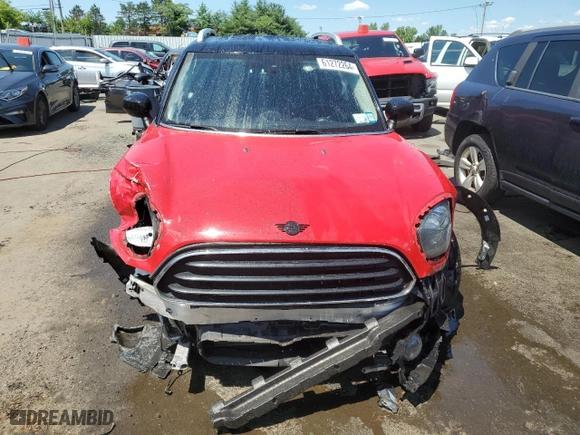 2020 MINI Countryman Cooper with VIN WMZYW5C06L3L03149, listed as a Copart auction lot 61272264 with 84,727 mi miles and Salvage Title. Bid and sale history available at carsss.com. Image 5.