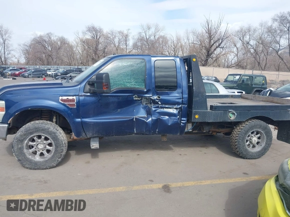 2008 Ford Super Duty F-250 SRW XL with VIN 1FTSX21R88ED25961, listed as a IAAI auction lot 41697284 with 352,731 mi miles. Bid and sale history available at carsss.com. Image 14.