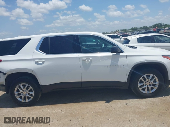 2020 Chevrolet Traverse LS z VIN 1GNERFKW0LJ144119, wystawiony jako IAAI lot #42561910 z przebiegiem 136 035 mil mil oraz . Historia ofert i sprzedaży dostępna na DreamBid. Obrazek 13.