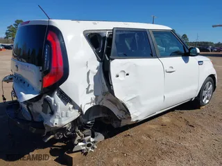 2017 Kia Soul with VIN KNDJN2A25H7446083, listed as a IAAI auction lot 41719665 with 54,980 mi miles. Bid and sale history available at carsss.com. Image 4.