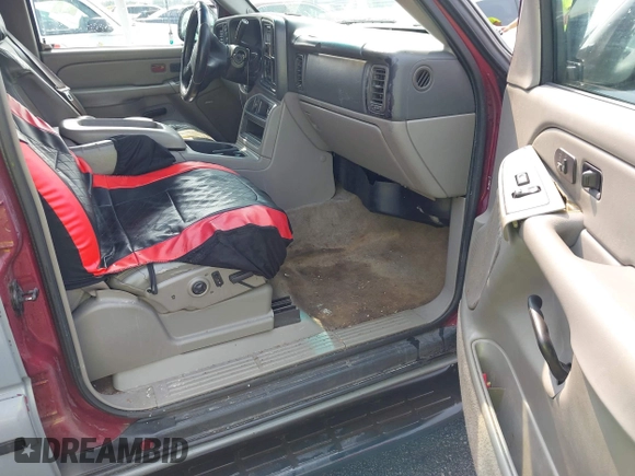 2004 Chevrolet Tahoe Z71 with VIN 1GNEK13Z54R174705, listed as a IAAI auction lot 42414007 with 297,047 mi miles and . Bid and sale history available at DreamBid. Image 5.