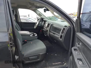 2016 Ram 1500 Express z VIN 1C6RR6FG1GS107293, wystawiony jako IAAI lot #42180339 z przebiegiem 182 237 mil mil oraz . Historia ofert i sprzedaży dostępna na DreamBid. Obrazek 5.